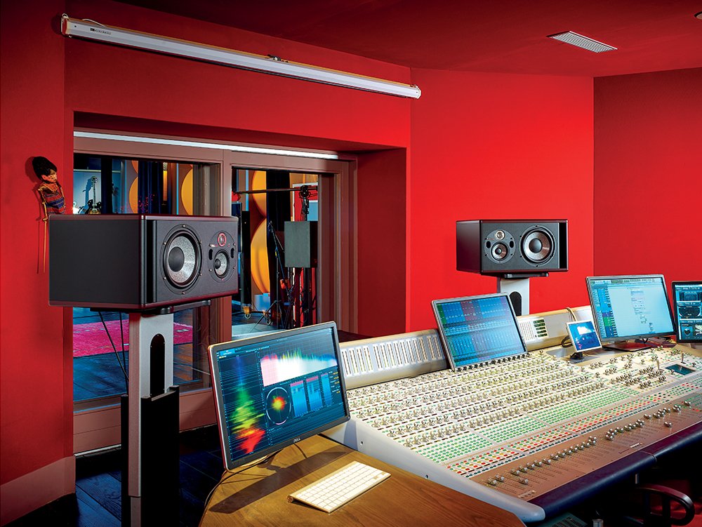 Choosing the Right Audio Setup for Speech-Led Events professional loudspeakers